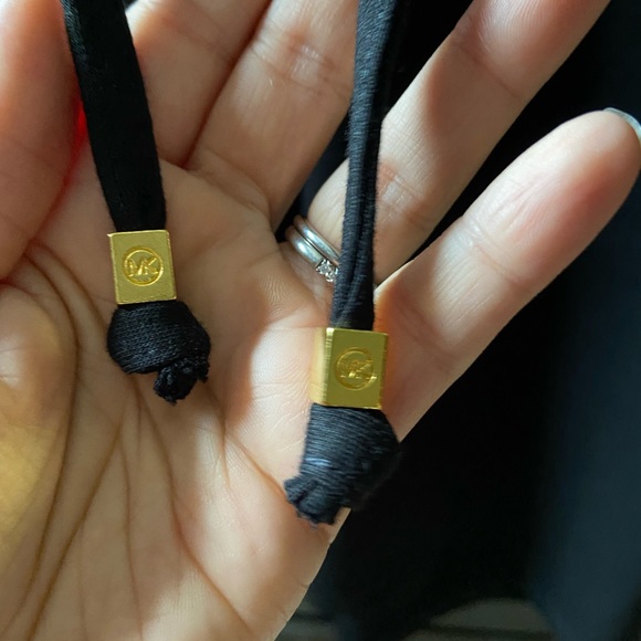 MCHAEL KORS FASHION STUDDED LOGO DESIGNER HOODIE - Picture 7 of 12